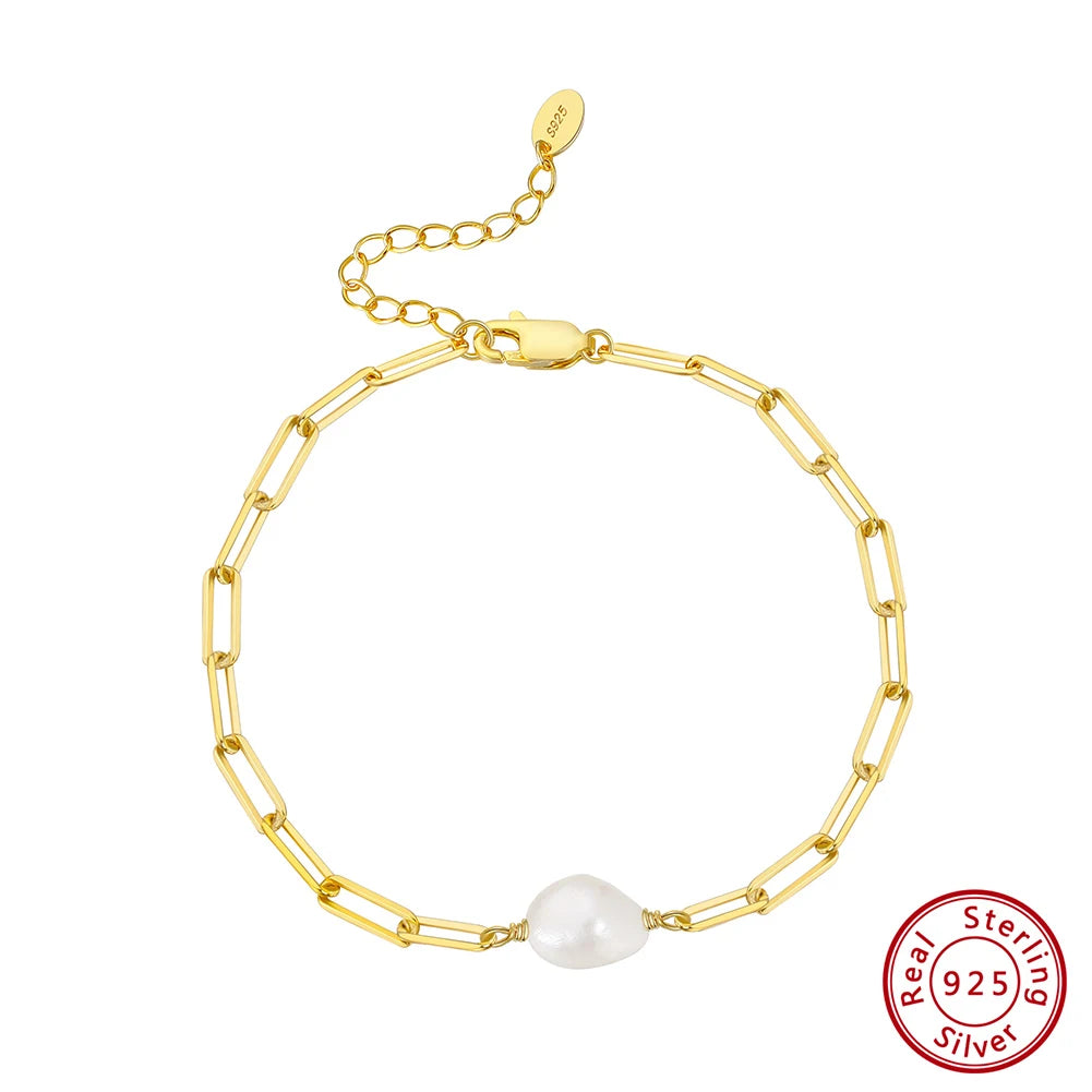 Armband Giulietta am Handgelenk getragen - zeigt die einstellbare Länge von 17+5 cm