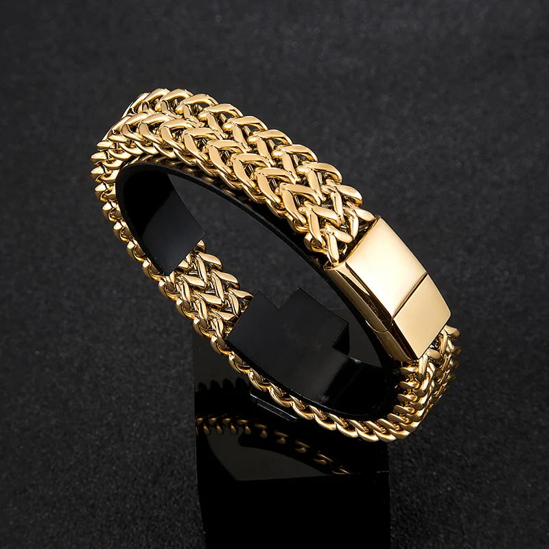 Detailansicht Armband Pulse mit magnetischem Verschluss
