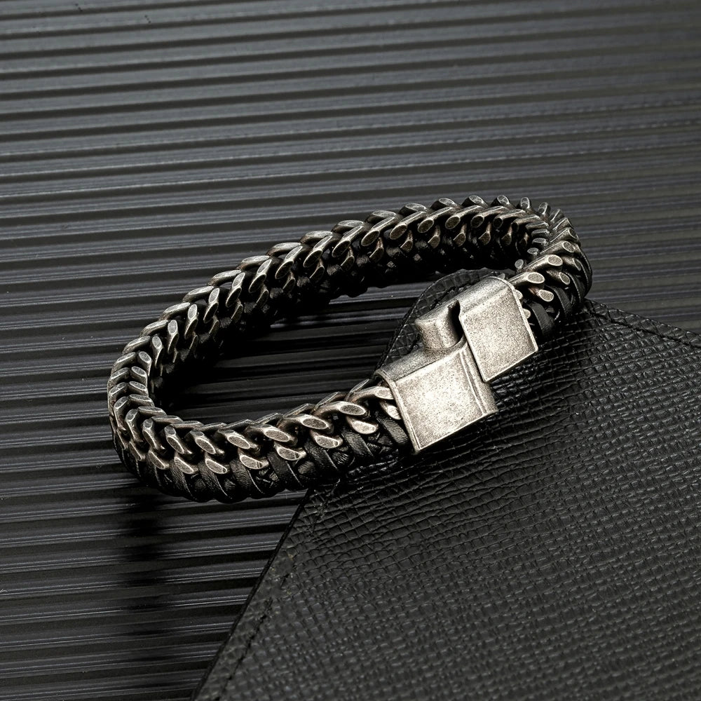 Jack Armband Verschluss-Detail - magnetischer Verschluss für einfachen Halt und Komfort beim Tragen