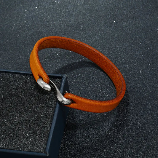 S-Hook Armband Verschluss Detail Echtleder Zinklegierung Nahaufnahme
