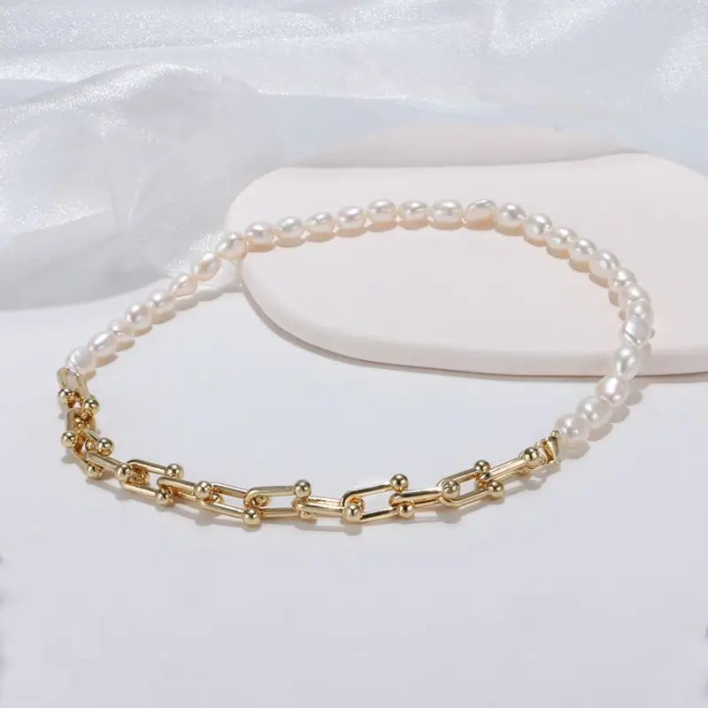 Armband Sofia Gesamtansicht - elegantes Schmuckstück für festliche Anlässe und besonderen Stil
