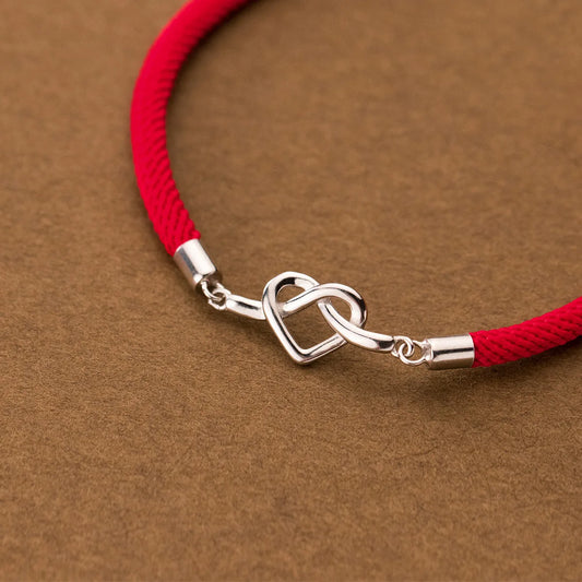 Armband Mira 925 Silber - Seitenansicht mit Herz-Detail" "Armband Mira aus Sterlingsilber - Draufsicht