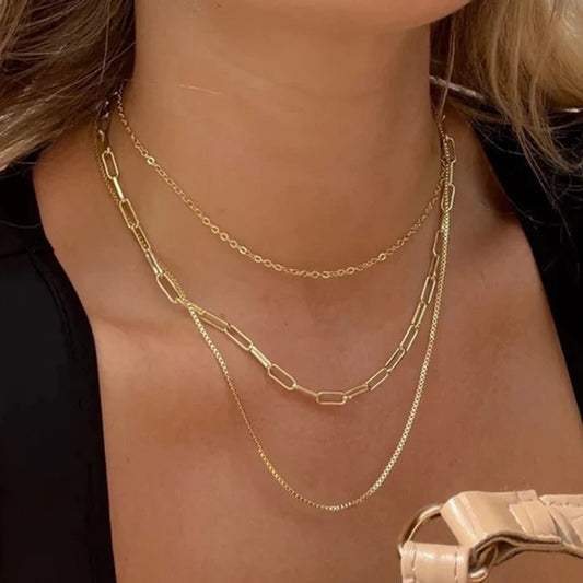 Mehrlagiges Kettenset aus PVD 18K vergoldetem Edelstahl | Set aus Panzerkette, Schlangenkette und Ankerkette | Goldener Schmuck im Lagenlook