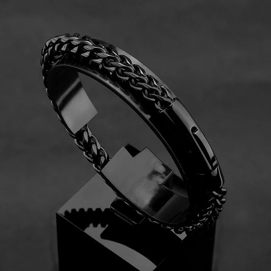 Detailansicht Armband Brad - robuste Cuban Link Chain mit magnetischem Verschluss